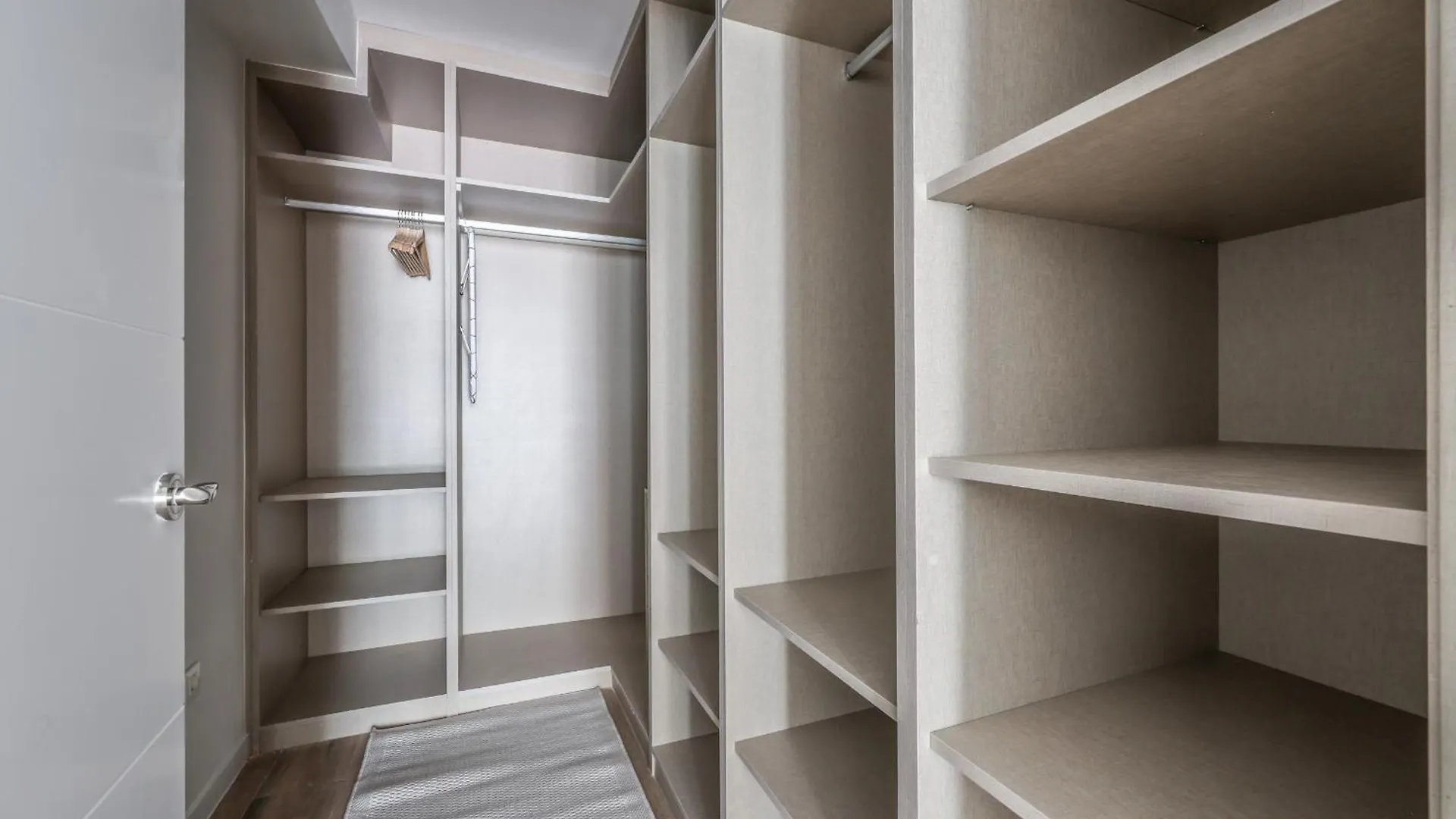 Apartamentos Business Reformados Alquiler Temporal Madrid 0*,