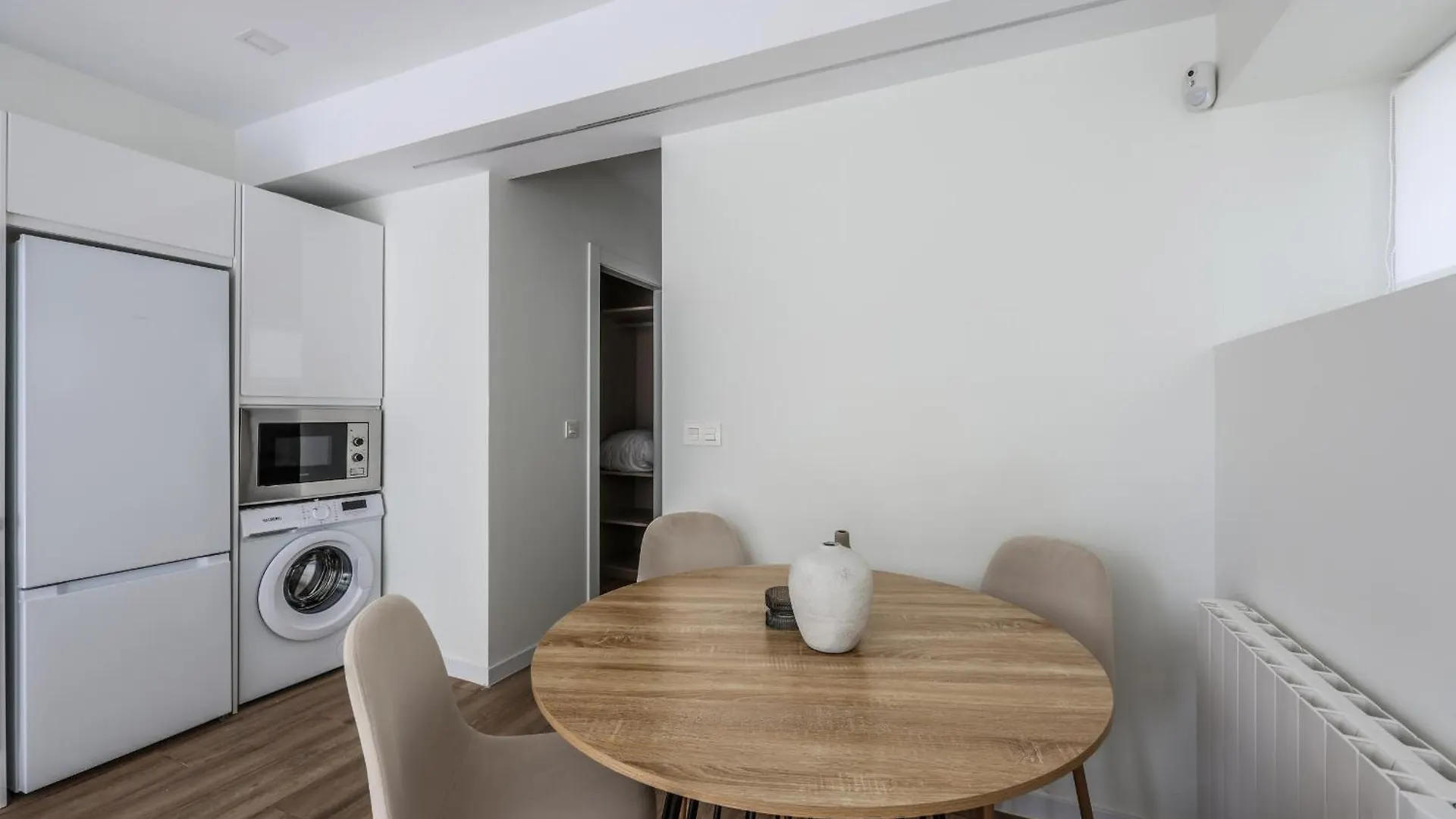Apartamentos Business Reformados Alquiler Temporal Madrid 0*,